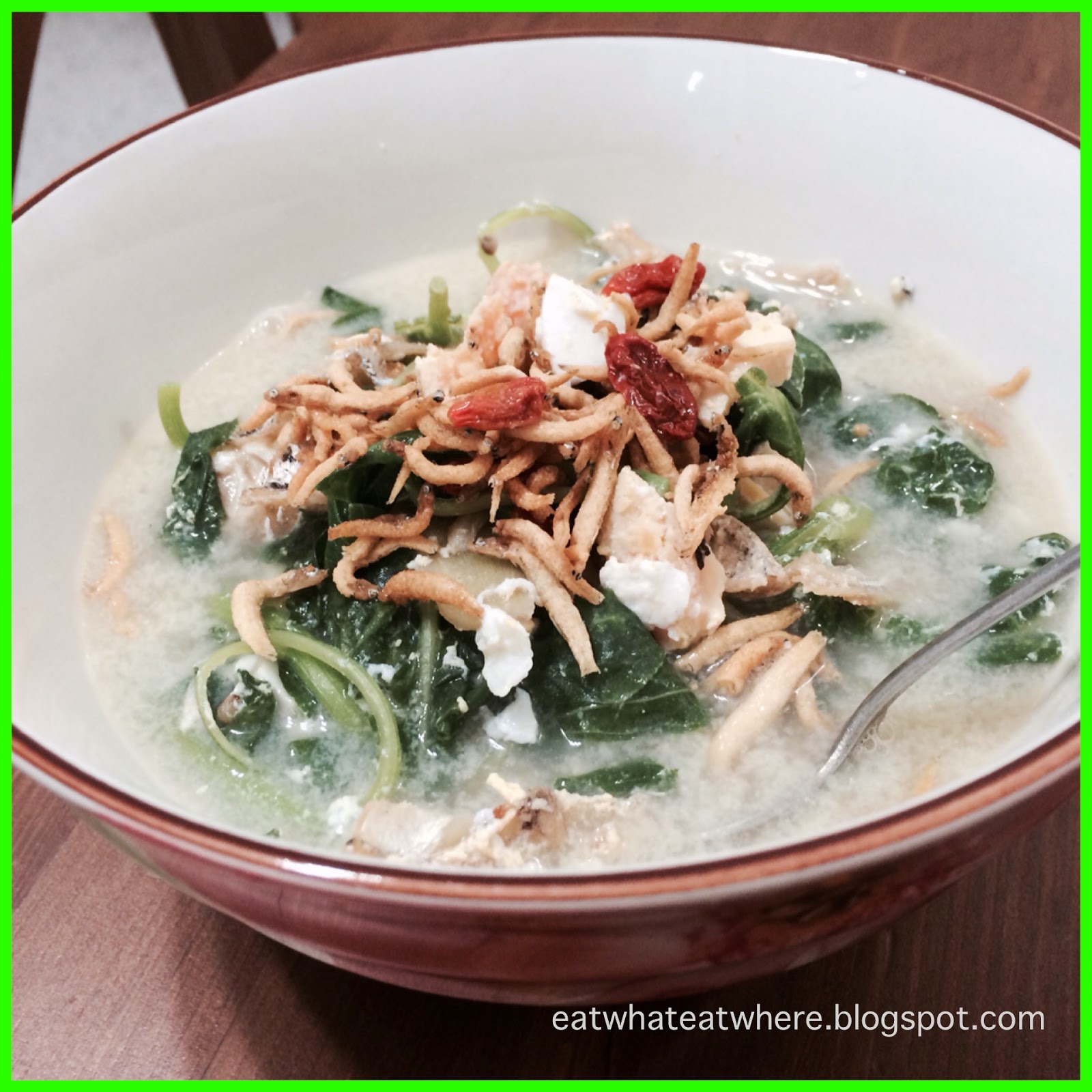 Eat what, Eat where? ewew cooks Baby Chinese Spinach Soup (with Eggs & Silverfish)